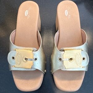 Dr Scholl’s gold leather clog sandal, size 8